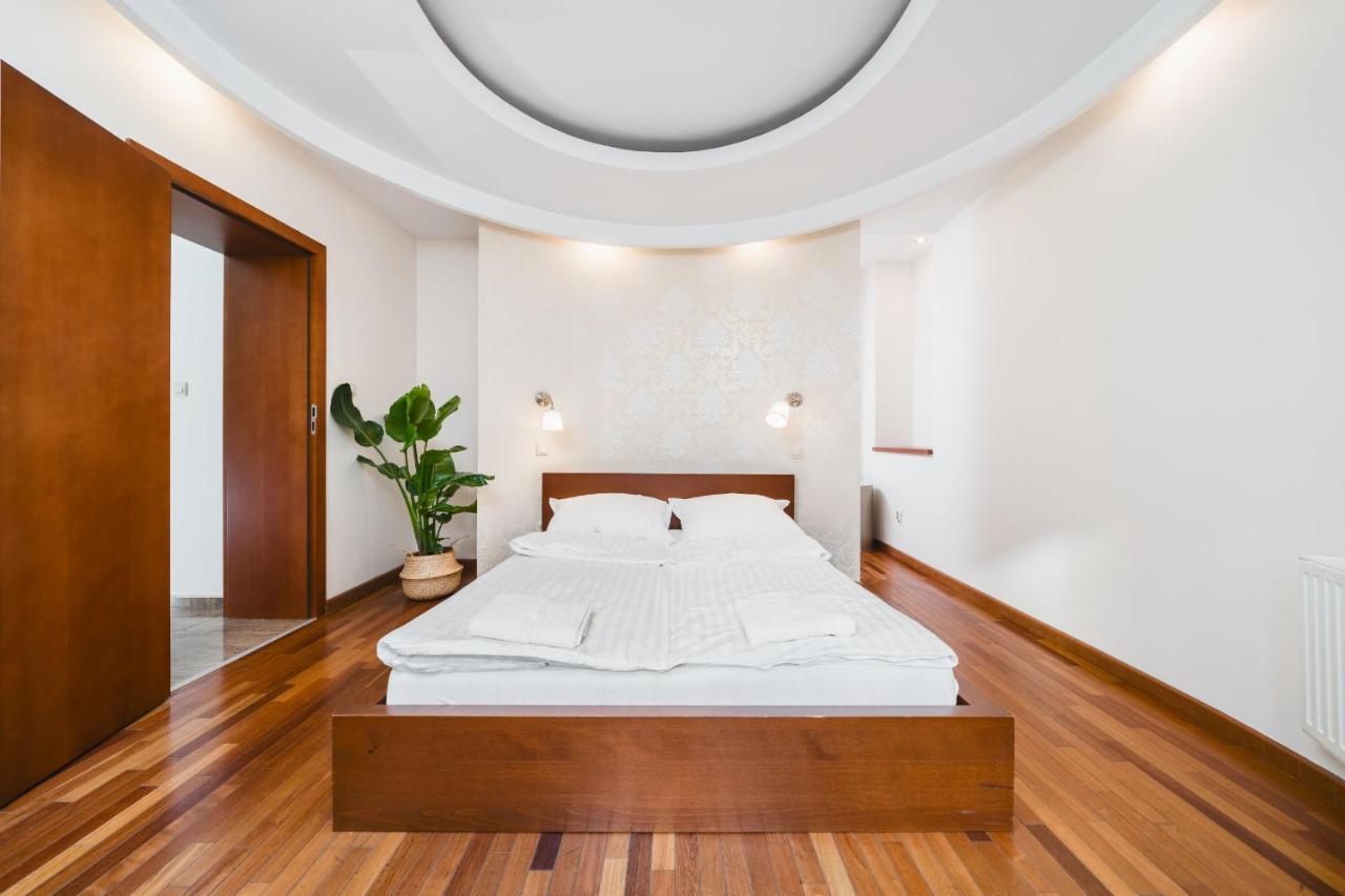 Apartament W Centrum Krakowa Na Ulicy Dlugiej Buitenkant foto